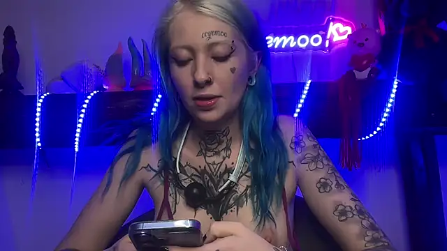 Snapshot of coyemoo chatting on March 20, 2025, 3:14 pm coyemoo online show from March 20, 2025, 3:14 pm