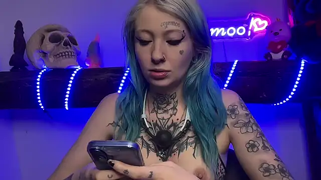 Snapshot of coyemoo chatting on March 16, 2025, 12:00 pm coyemoo online show from March 16, 2025, 12:00 pm