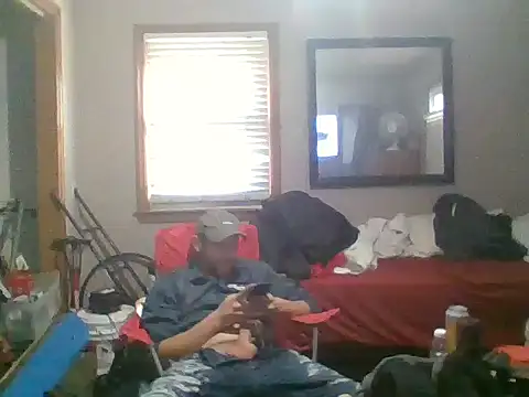 Snapshot of SmokingSloth chatting on December 20, 2025, 8:44 pm SmokingSloth online show from December 20, 2025, 8:44 pm