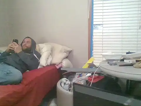 Snapshot of SmokingSloth chatting on December 15, 2025, 4:46 pm SmokingSloth online show from December 15, 2025, 4:46 pm