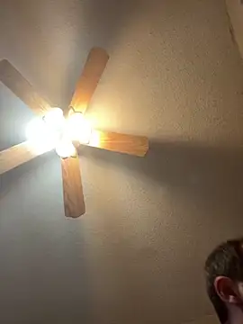 Snapshot of SmokingSloth chatting on November 25, 2025, 2:56 am SmokingSloth online show from November 25, 2025, 2:56 am