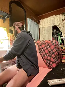 Snapshot of SmokingSloth chatting on December 20, 2025, 12:35 am SmokingSloth online show from December 20, 2025, 12:35 am