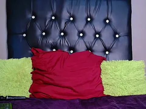 DarkDivva24 online show from February 16, 2026, 12:04 pm