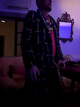 PutaNieves1983 online show from December 16, 2025, 2:16 am