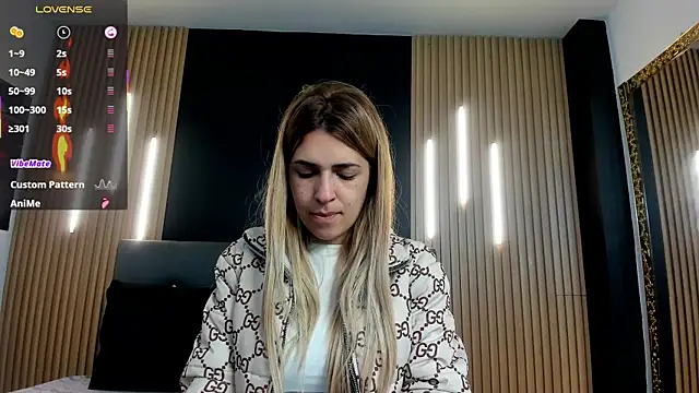 EvaaLovia1 online show from March 26, 2026, 1:20 pm