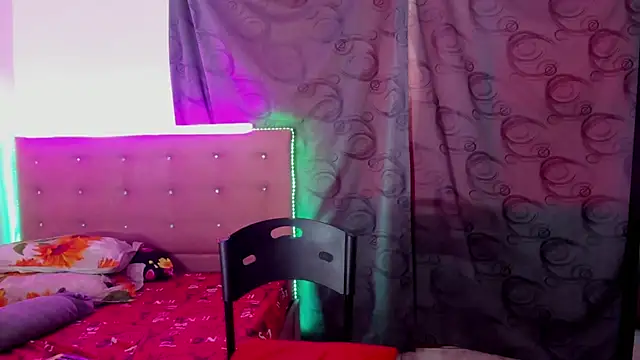 khandyzBlum online show from November 9, 2025, 5:39 pm