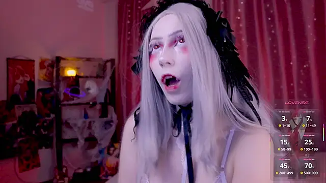 Snapshot of Carolina_Leep chatting on October 29, 2025, 1:43 pm Carolina Leep online show from October 29, 2025, 1:43 pm