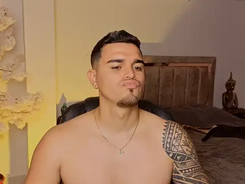 Snapshot of Axel_Big_cock chatting on July 2, 2026, 2:23 am Axel Big cock online show from July 2, 2026, 2:23 am
