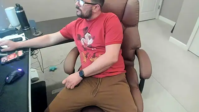 boytoyfrindles online show from April 25, 2026, 10:29 am