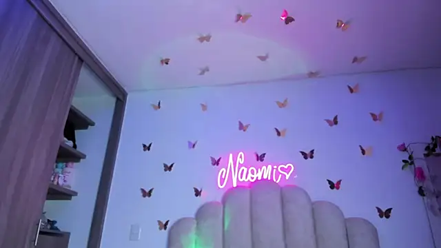 NaomiAsha online show from November 4, 2025, 12:47 am