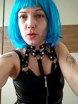 Snapshot of Dark_Angel_22 chatting on March 12, 2025, 10:05 am Dark Angel 22 online show from March 12, 2025, 10:05 am