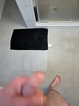 kisbiro77777 online show from April 22, 2026, 5:20 pm