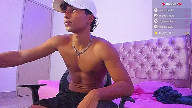 Snapshot of _diegsz_ chatting on February 26, 2025, 10:26 pm diegsz online show from February 26, 2025, 10:26 pm