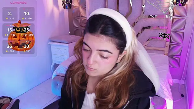 meraki fraise online show from October 21, 2025, 7:57 pm