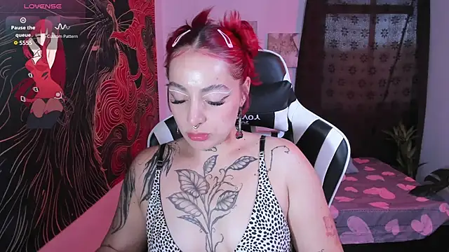 annika taylor online show from July 16, 2026, 11:02 pm