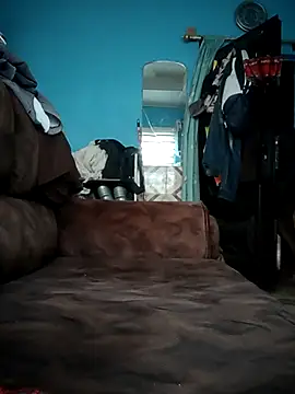 stephbig777 online show from November 5, 2025, 9:23 am