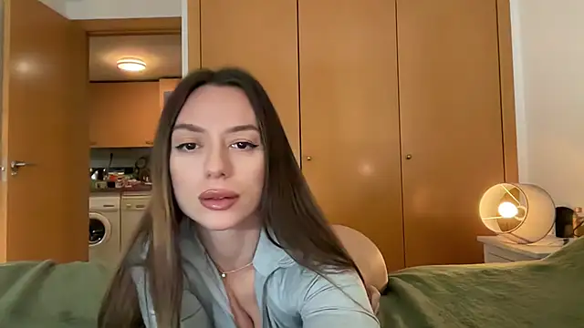 SweetTits26 online show from March 16, 2026, 3:47 am