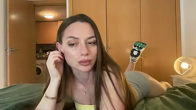 SweetTits26 online show from February 16, 2026, 11:57 pm