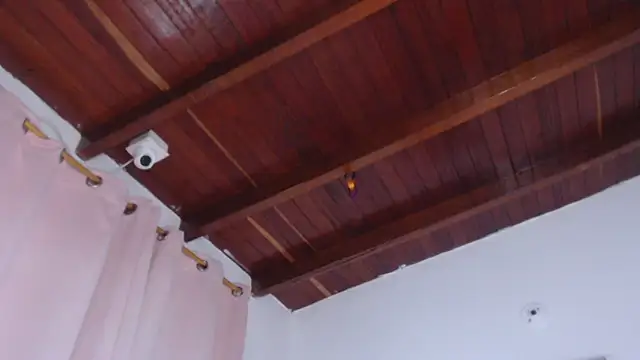 Amara Red online show from January 15, 2026, 11:13 am