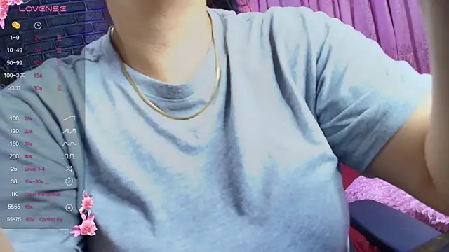 loren tits24 online show from December 17, 2025, 7:19 pm