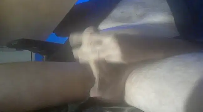 Snapshot of fanfancoquinFR chatting on February 20, 2025, 7:30 pm fanfancoquinFR online show from February 20, 2025, 7:30 pm