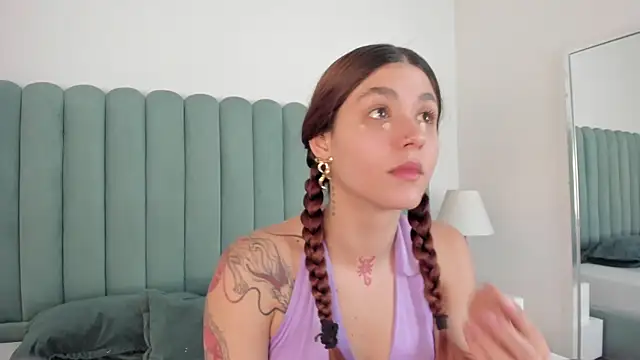 AnnyCherry  online show from May 28, 2026, 4:57 pm