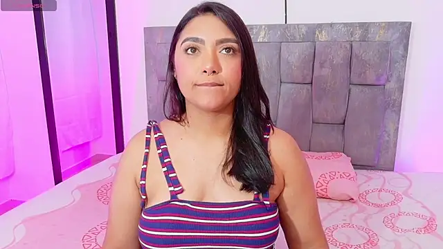 DIANEE 01 online show from July 12, 2026, 11:16 pm