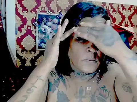 Indiancatz2 online show from December 22, 2025, 3:23 pm