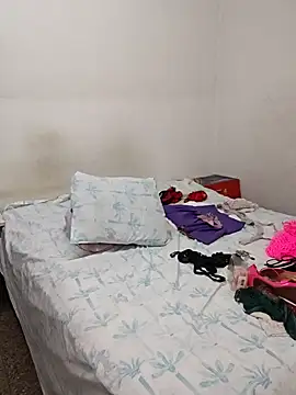 solangeyaelok1 online show from January 22, 2025, 4:55 am