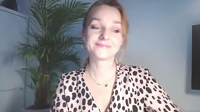 AliciaDesire online show from February 4, 2026, 7:03 am