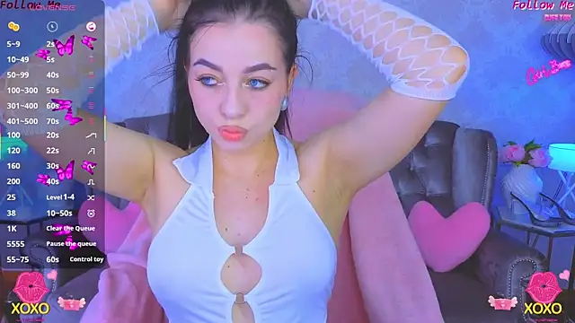 KitnissKiss online show from February 20, 2026, 8:33 pm