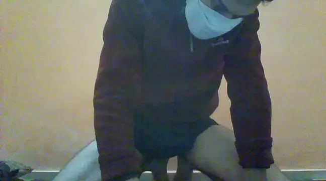 Snapshot of teddy_nut chatting on December 21, 2024, 6:11 pm teddy nut online show from December 21, 2024, 6:11 pm