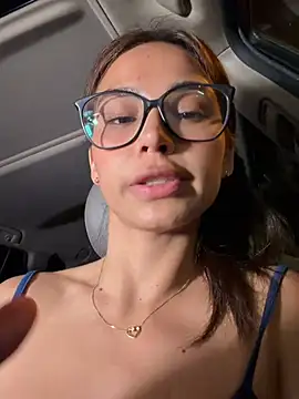 Adriennesexxx online show from June 18, 2026, 10:26 pm