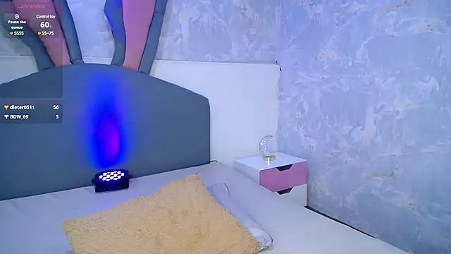 ValloletPainTabbo online show from January 10, 2025, 1:52 pm