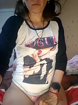 Lunababymylove online show from July 22, 2026, 2:57 am