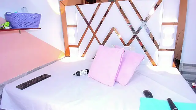 Snapshot of amberr_sweett69 chatting on February 8, 2025, 7:27 pm amberr sweett69 online show from February 8, 2025, 7:27 pm