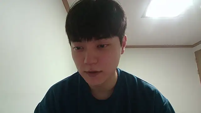 Snapshot of dhwisydy chatting on April 12, 2026, 2:48 am dhwisydy online show from April 12, 2026, 2:48 am