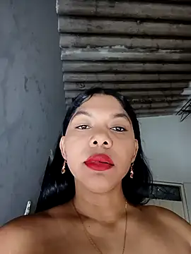 DIORA Latina online show from February 8, 2026, 2:42 am