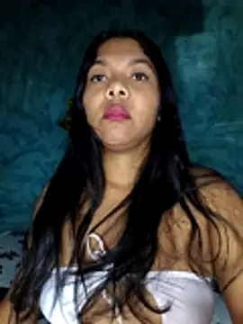 DIORA Latina online show from August 6, 2026, 3:34 am