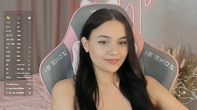 Snapshot of _Sweetie_ chatting on March 18, 2025, 5:12 pm Sweetie online show from March 18, 2025, 5:12 pm