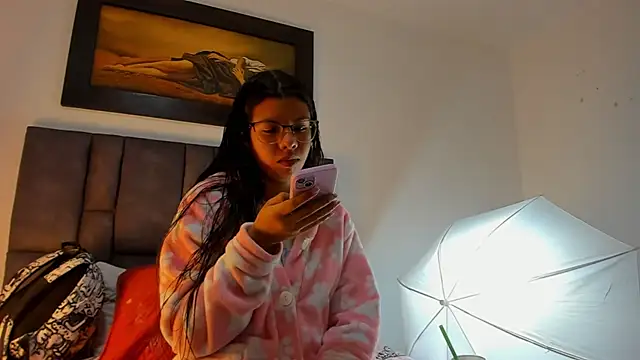 Vahiolet smith online show from February 24, 2026, 3:29 am