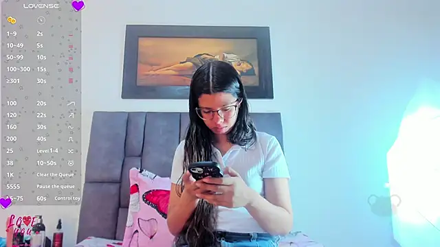 Vahiolet smith online show from April 1, 2026, 3:08 am