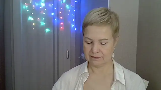 Madam-Madam online show from December 24, 2024, 1:49 am