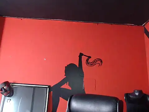 KLOE PIELL online show from April 8, 2026, 10:00 pm