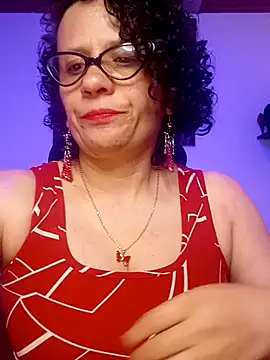 Snapshot of Daneshka_naughty chatting on October 4, 2025, 12:01 am Daneshka naughty online show from October 4, 2025, 12:01 am