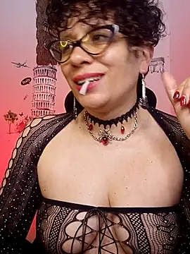 Snapshot of Daneshka_naughty chatting on March 22, 2025, 4:24 am Daneshka naughty online show from March 22, 2025, 4:24 am