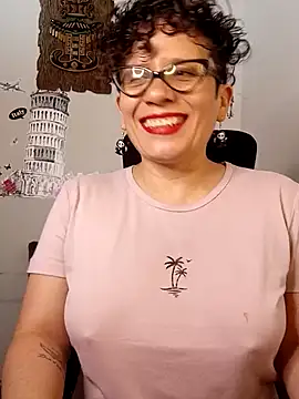 Snapshot of Daneshka_naughty chatting on February 1, 2025, 5:18 am Daneshka naughty online show from February 1, 2025, 5:18 am