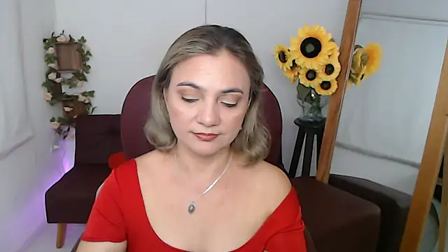 Ghada milf online show from June 19, 2026, 11:42 pm