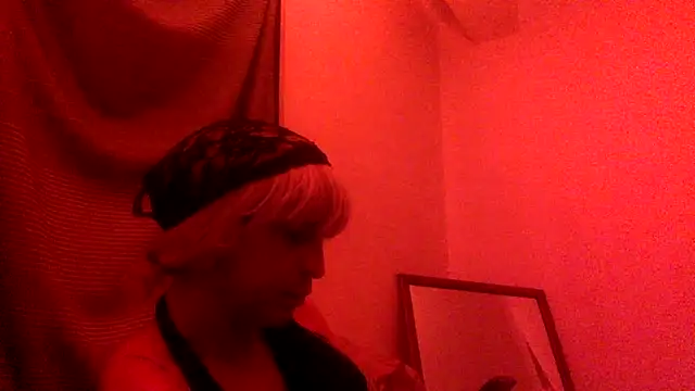 Snapshot of lexxxisexi chatting on September 22, 2025, 10:05 pm lexxxisexi online show from September 22, 2025, 10:05 pm