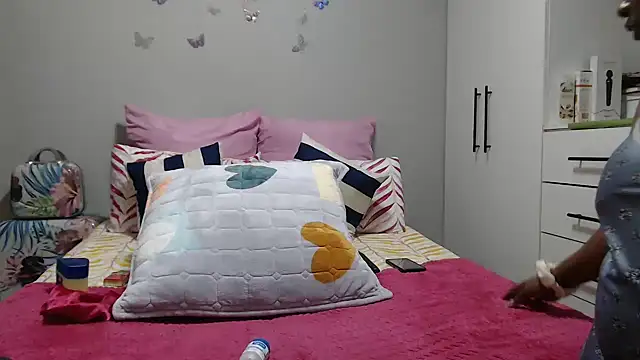 Amberbela online show from May 21, 2026, 6:38 pm